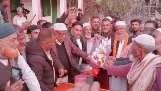 আদর্শে উজ্জীবিত হয়ে আওয়ামী লীগের অর্ধশতাধিক নেতাকর্মী বিএনপিতে