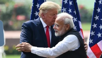 ‘প্রিয় বন্ধু মোদিকে ট্রাম্পের উপহার’, ভারতীয় পণ্যে অতিরিক্ত ২৫% শুল্ক প্রত্যাহার