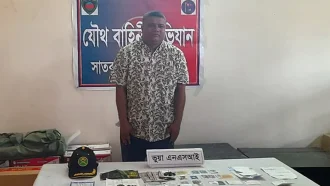 এনএসআই কর্মকর্তা পরিচয়ে এমপির কাছে চাঁদা দাবি, যুবক গ্রেপ্তার