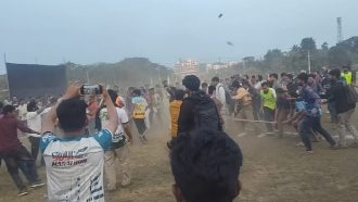 শাবিপ্রবিতে খেলা নিয়ে দুই বিভাগের শিক্ষার্থীদের তুমুল সংঘর্ষ, শিক্ষকসহ আহত অনেকে