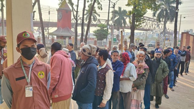 সিলেটে ৪ ঘণ্টায় ভোট পড়েছে ২০ শতাংশ