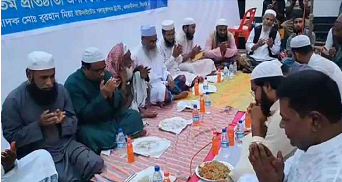 চোরাই গরু জবাই করে ইফতার মাহফিল, সমালোচনার মুখে দেশ ছাড়লেন প্রবাসী