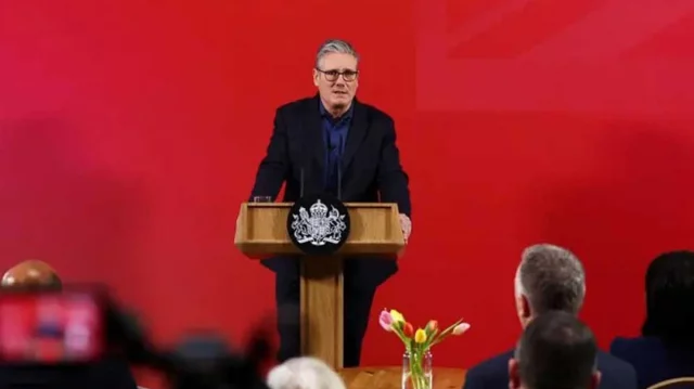 চাপে ব্রিটিশ প্রধানমন্ত্রী স্টারমার, চাইলেন ক্ষমা