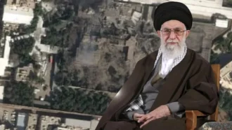 খামেনির অবস্থান কোথায়, কেন তাকে ঘিরে বাড়ছে হামলার শঙ্কা