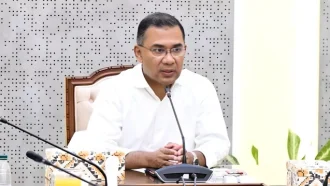 ছুটির দিনেও অফিস করছেন প্রধানমন্ত্রী