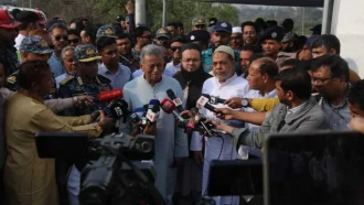 দেশের নাজুক অর্থনীতি পুনরুদ্ধারে ট্যাক্স বাড়াতে হবে: অর্থমন্ত্রী