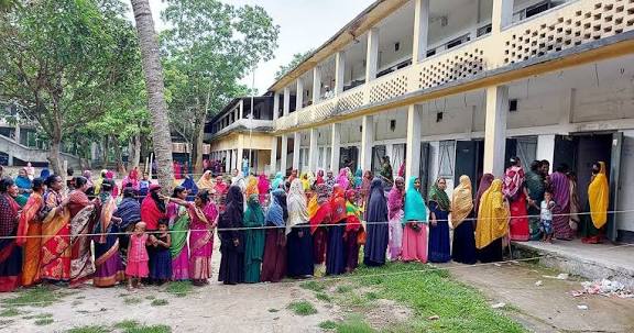 সিলেটে নজিরবিহীন নি রা প ত্তা র ভোট উৎসব