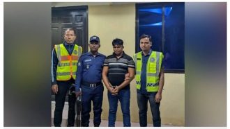 সিলেটে ‘মব’ করে বিএনপি নেতার নেতৃত্বে হাতকড়াসহ আসামী ছিনতাই, অতপর…