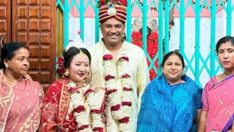 প্রেমের টানে ফেনীতে ফিলিপাইন তরুণী, বিয়ে হলো মন্দিরে