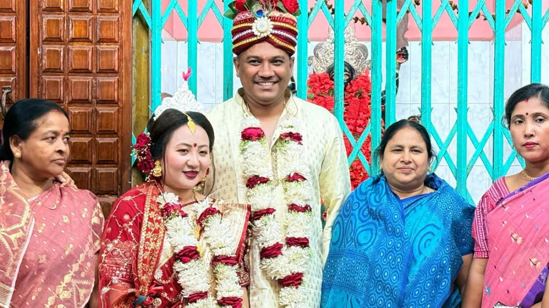 প্রেমের টানে ফেনীতে ফিলিপাইন তরুণী, বিয়ে হলো মন্দিরে