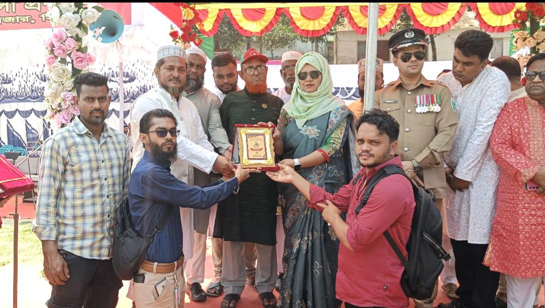 বিয়ানীবাজারে শ্রদ্ধার ফুলে বীর শহীদদের স্মরণ, কুচকাওয়াজে সালাম নিলেন ইউএনও-ওসি