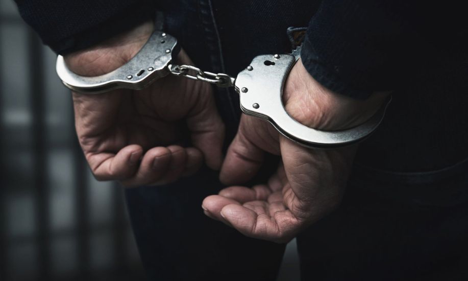 কাঁচির আঘাতে আহত ৩ কিশোর, আটক ৩ সহোদর