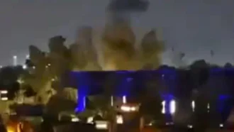 সৌদি আরবে মার্কিন দূতাবাসে হামলা, বিকট বিস্ফোরণ