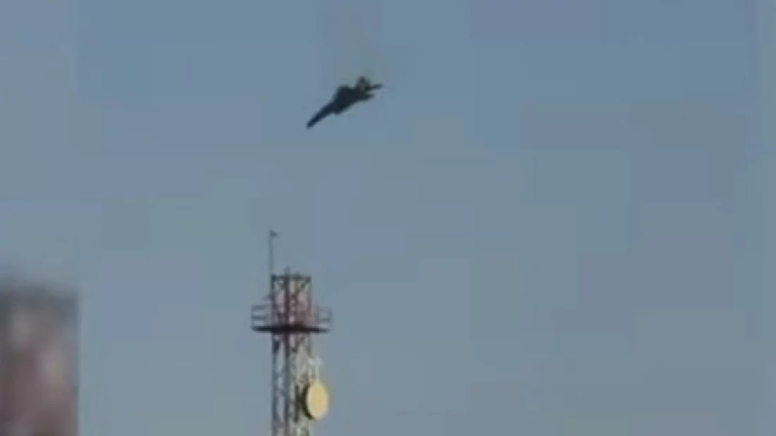 কুয়েতের আকাশে মার্কিন এফ-১৫ যুদ্ধবিমান বিধ্বস্ত করলো ইরান