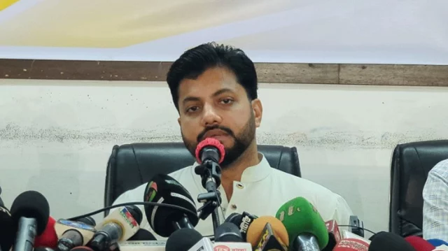 গণ-অভ্যুত্থানে আহত এবং শহীদদের পক্ষে আবেদন করেই গেজেটভুক্ত হতে পারবেন: ইশরাক