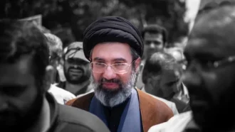 ইরানের নতুন সর্বোচ্চ নেতা হিসেবে মোজতবা খামেনির নাম ঘোষণা