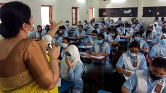 সপ্তাহে ৩ দিন অনলাইন, ৩ দিন অফলাইনে ক্লাস