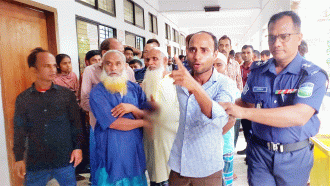 একই পরিবারের ৩ সদস্যকে মৃত্যু দণ্ড