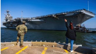 মধ্যপ্রাচ্যে আরো কয়েক হাজার সেনা পাঠাচ্ছে যুক্তরাষ্ট্র