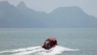 আন্দামান সাগরে নৌকাডুবে ২৫০ যাত্রী নিখোঁজ, আছেন বাংলাদেশি নাগরিকও