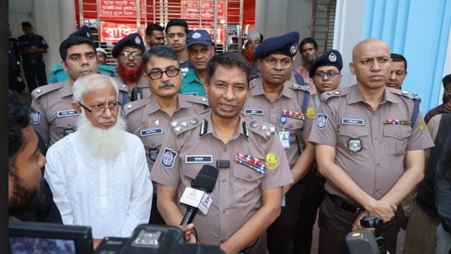 ঢোল-বাদ্য বাজিয়ে দেওয়া যাবেনা গিলাফ, পুলিশ কমিশনারের নতুন নির্দেশনা