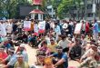 সিলেটে ‘থালা-বাটি’ নিয়ে আন্দোলনে রাস্তায় হকাররা