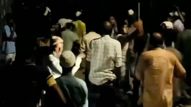 সালিশে ভিডিও ধারণকে কেন্দ্র করে সংঘর্ষ, আহত ৫০