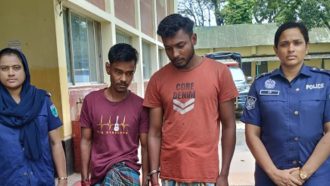 সিলেটের ধলাই ব্রিজের পাশ থেকে আটক সুমন- কার্তিক