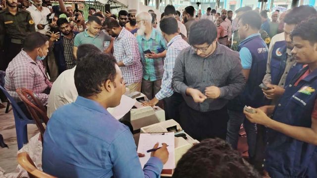 শাহজালালের মাজারের দানবাক্সে এবার পাওয়া গেল যত টাকা