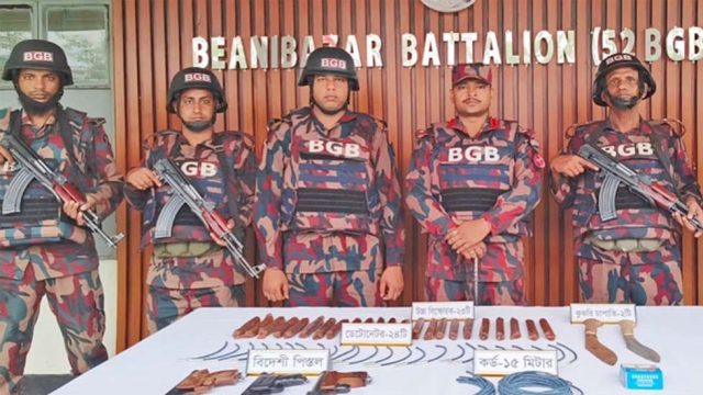 সিলেট সীমান্ত দিয়ে অস্ত্র ও বিস্ফোরক নিয়ে আসছে কারা?