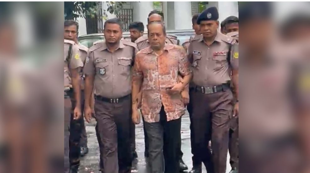 ট্রাইব্যুনালে হাজির করা হয়েছে জিয়া হত্যার আসামি মোজাফফরকে