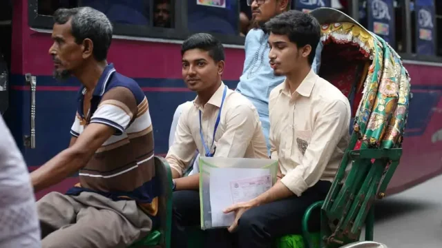 এইচএসসি ও সমমানের পরীক্ষা শুরু, কেন্দ্রে কেন্দ্রে কড়া নজরদারি