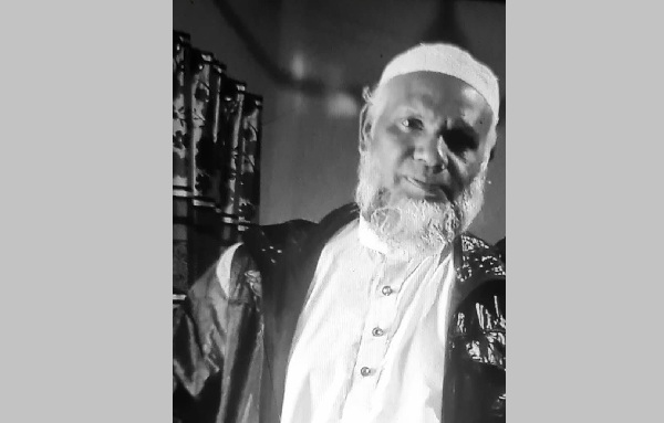 জৈন্তাপুরে বাস চাপায় বৃদ্ধ নিহত, সড়ক অবরোধ