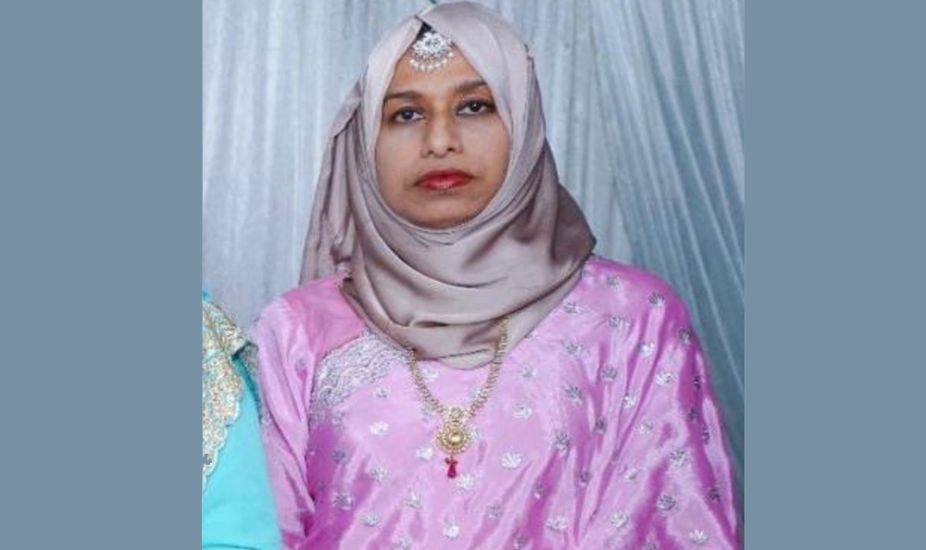 কুমারপাড়া থেকে তরুণী নিখোঁজ, সন্ধান চায় পরিবার