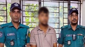 সিলেটে ফিলিং স্টেশনের সামনে অভিযান, পিকআপ গাড়িসহ যুবক গ্রে ফ তা র