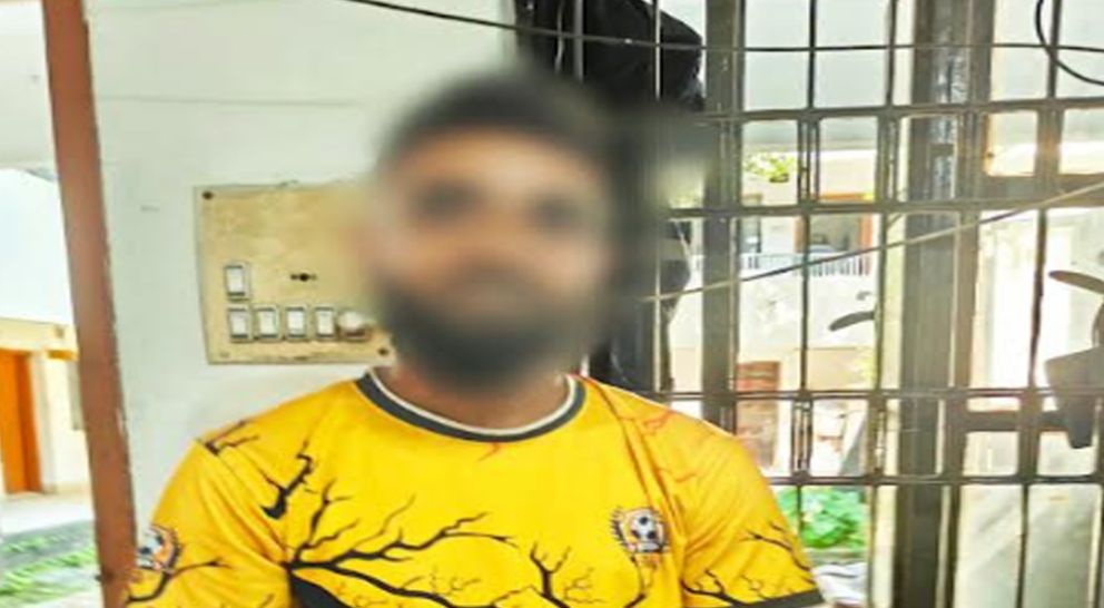 ভারত থেকে সিলেটে আসছে বিদেশী ফল, পুলিশ ধরল ১ জনকে