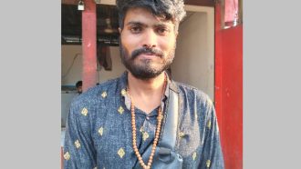 সিলেটে সন্ন্যাসী ছদ্মবেশে ‘শীর্ষ ছিনতাইকারী’, চাকুসহ গ্রেপ্তার