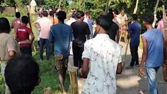 বিশ্বনাথে মাইকিং করে সংঘর্ষে জড়ালেন দুই গ্রামবাসী, আহত ৩০