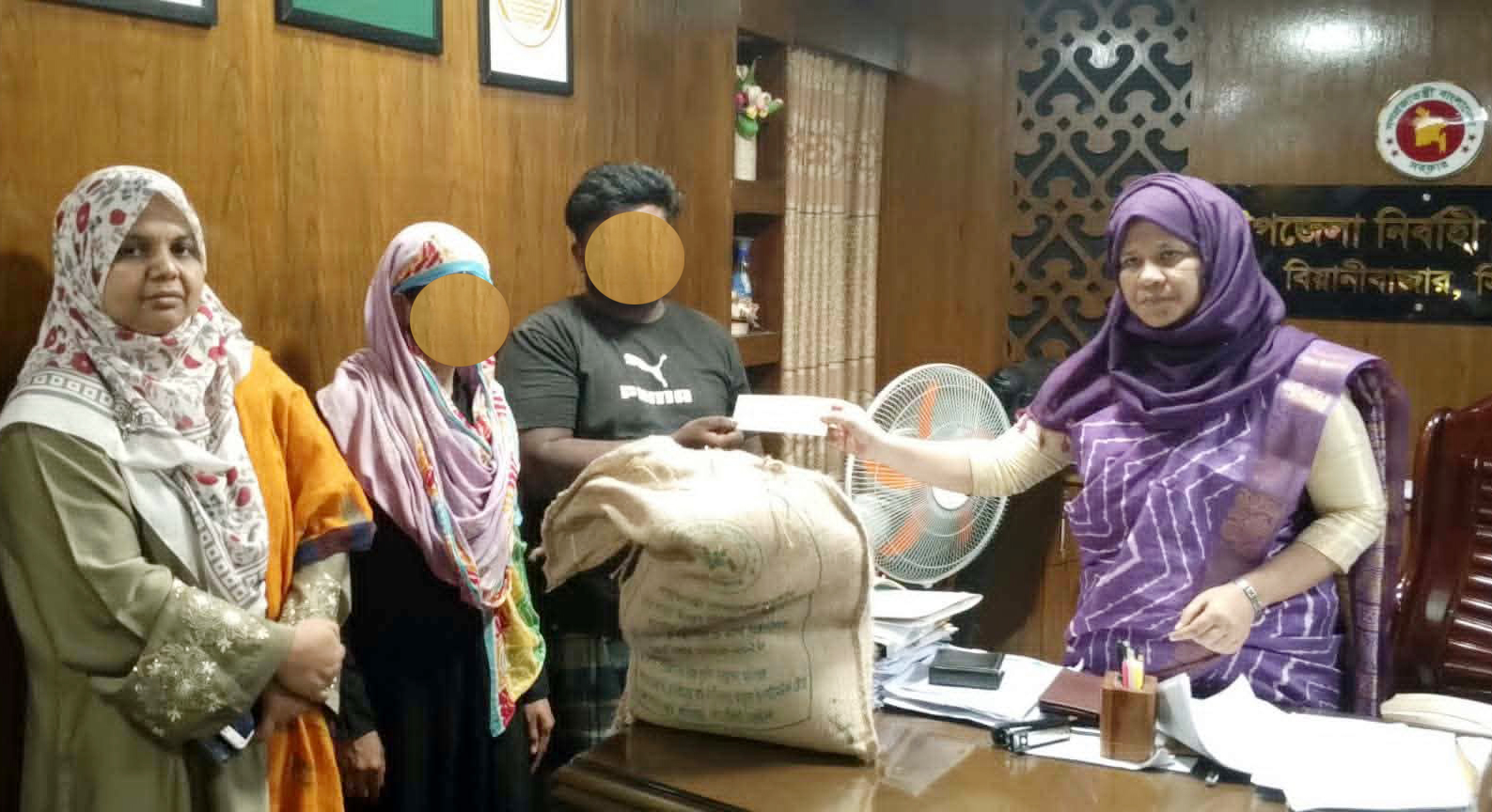 বিয়ানীবাজারে ধর্ষিতার পরিবারকে সহায়তা দিলেন ইউএনও