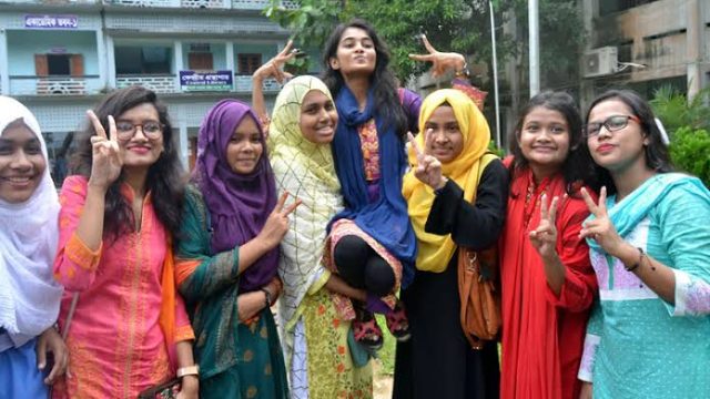 পাঁচ বছর ধরে সিলেটে পাশের হারে এগিয়ে মেয়েরা