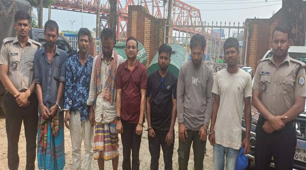 সিলেটে যে কারণে ৭ জনকে কা রা দ ণ্ডা দে শ দিলেন ভ্রাম্যমান আদালত